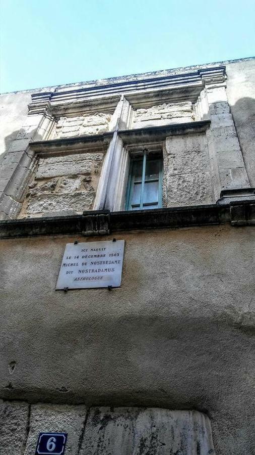 Апартаменти Le Lapin Blanc Сен-Ремі-де-Прованс Екстер'єр фото