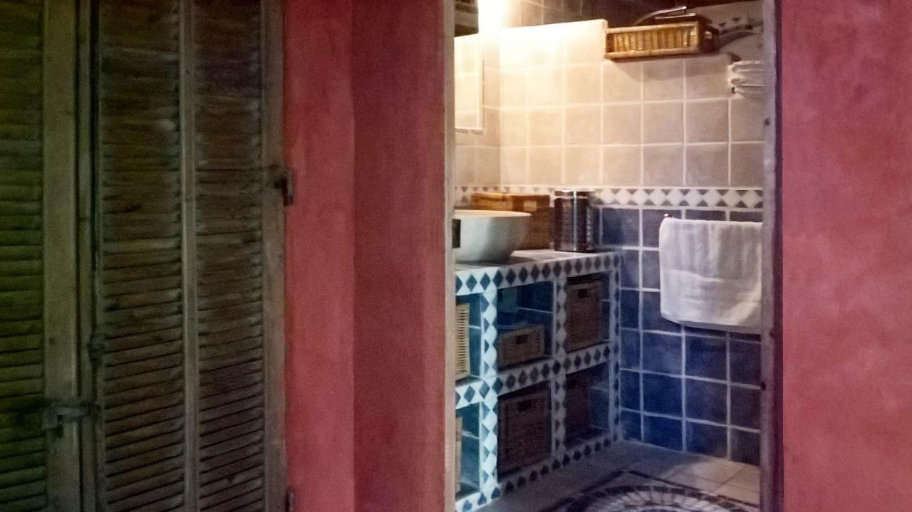 Апартаменти Le Lapin Blanc Сен-Ремі-де-Прованс Екстер'єр фото